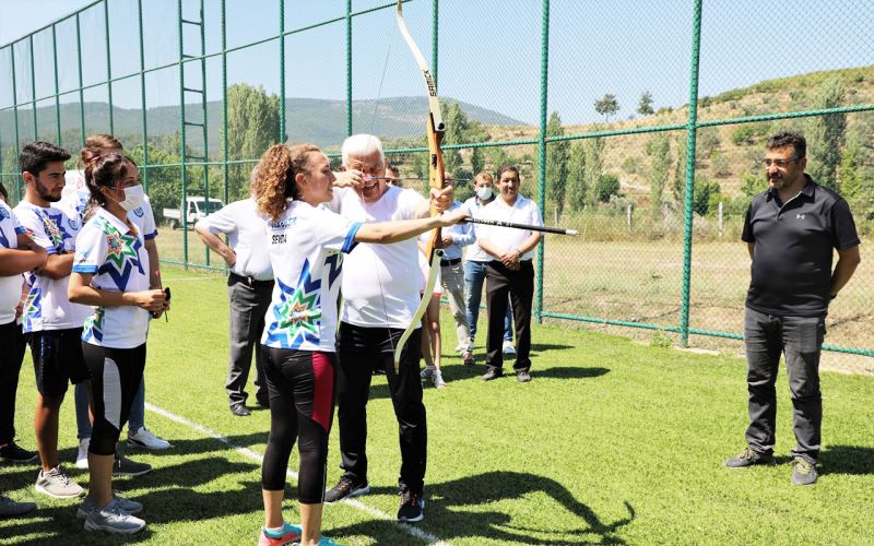 Muğlalı şampiyon okçular Başkan Gürün’le buluştu