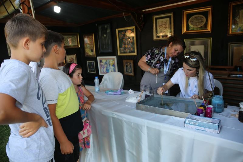 Yaz Neşesi’nde 100 yıllık çıkrığa yoğun ilgi