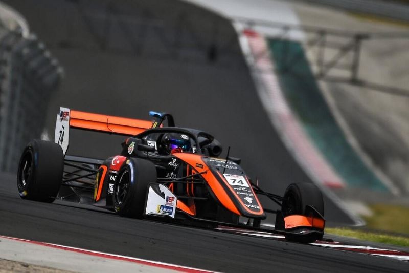 Euroformula Open’da Cem Bölükbaşı fırtınası