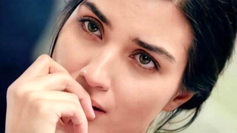 Tuba Büyüküstün’den haber var