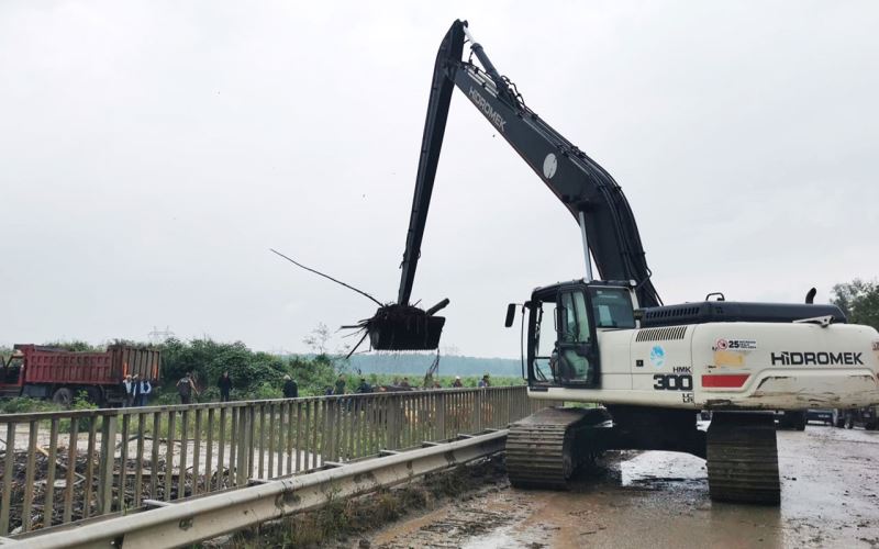 Sakarya’da selden etkilenen bölgelere anında müdahale