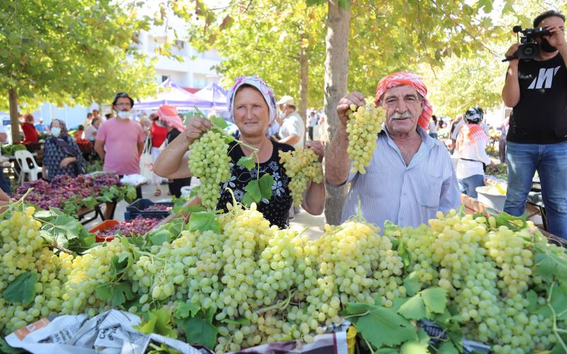 İzmir’de Urla Bağbozumu şenliği