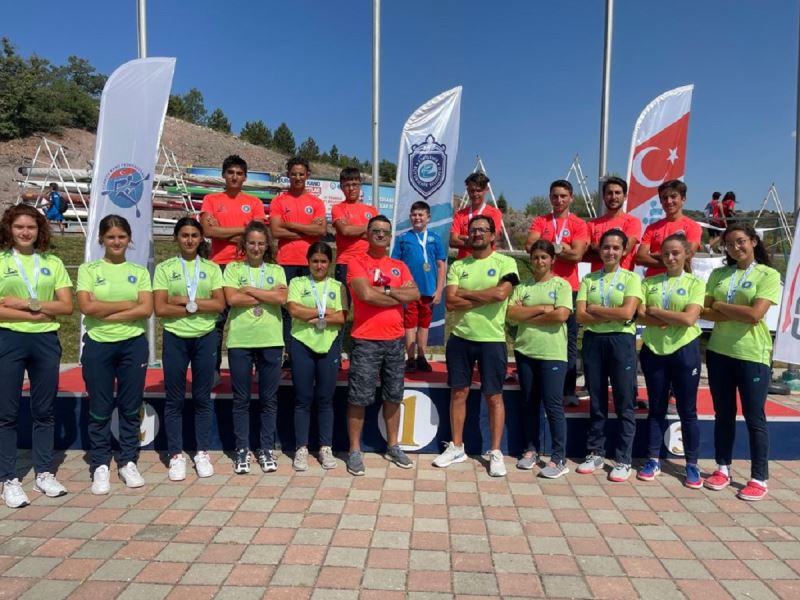 Kanoda Bursa Büyükşehir Belediyespor fırtınası