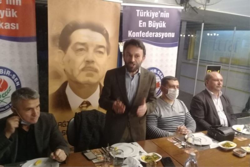 Afyon Eğitim Bir-Sen gazetecilerle bir araya geldi 