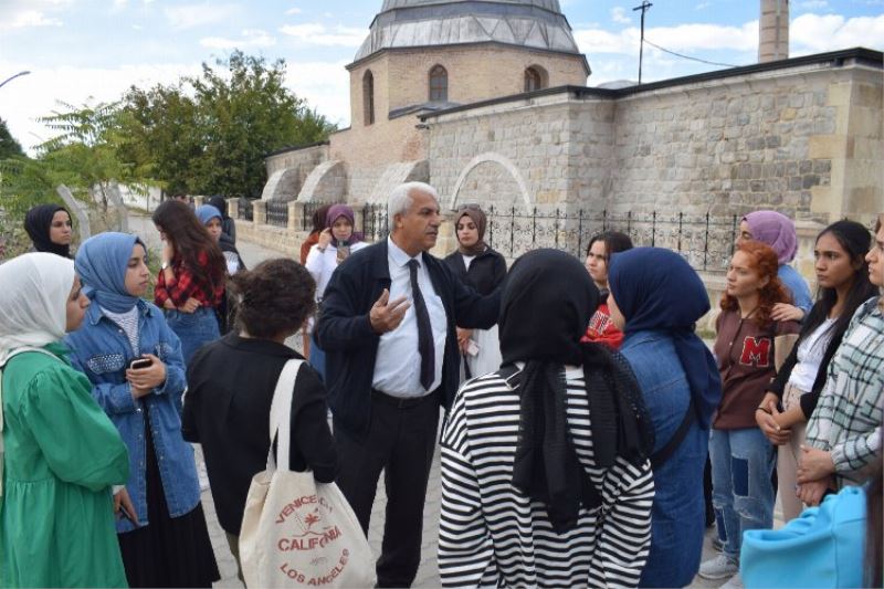 Gençlerden Malatya tarihine yerinde yolculuk