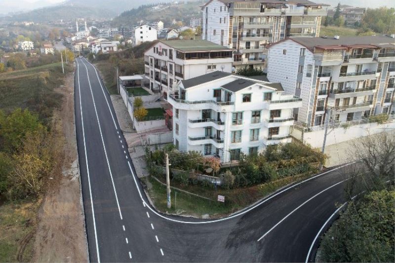 Kocaeli Başiskelede Atatürk ve Çınar caddelerine yol çizgisi