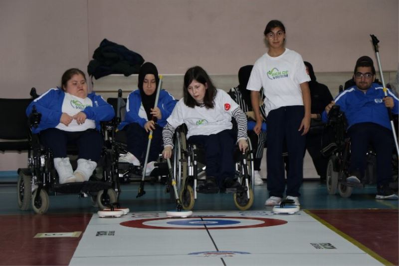 Tekerlekli Sandalye Floor Curling şampiyonları belli oldu