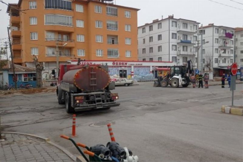 Niğde Bor’da doğalgaz borusu patladı