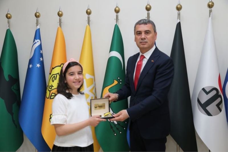 Minik Zeynep Başkan Şimşek