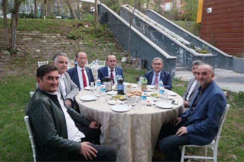 KÜKAB meclis üyeleri iftarda buluştu 