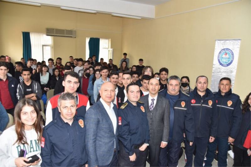 Ateşin Kahramanları Manisa  Salihli’de öğrencilerle buluştu