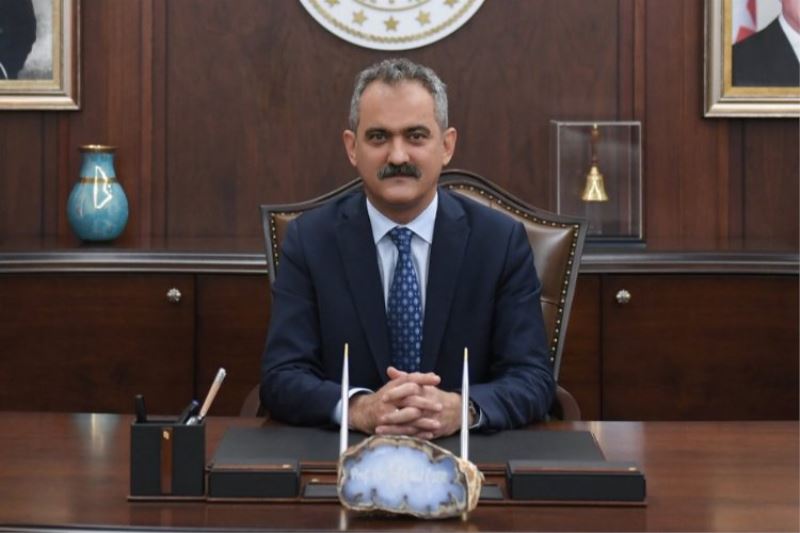 Bakan Özer