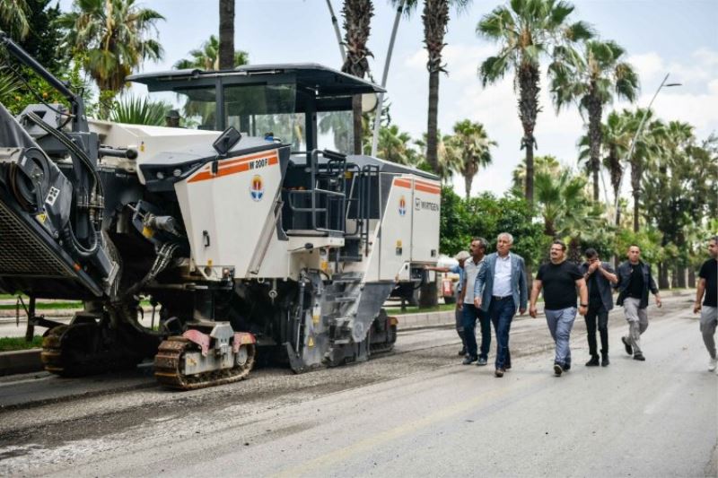 Adana’da bozuk yol kalmayacak