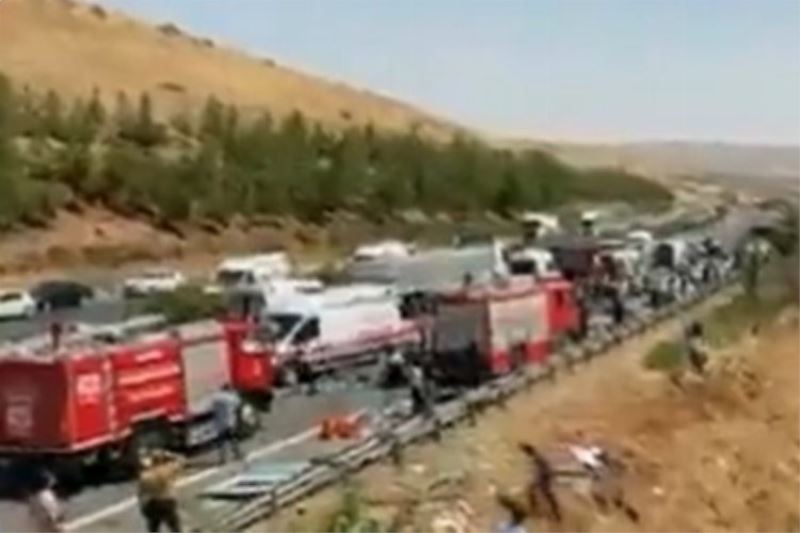 Gaziantep’te dehşet kaza: 15 ölü, 22 yaralı