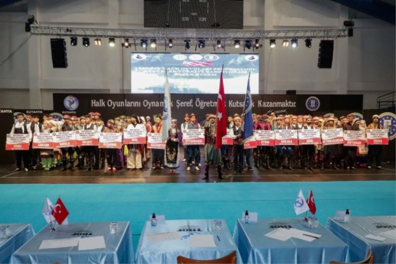 Halk Oyunları Türkiye Finali Kütahya’da başladı