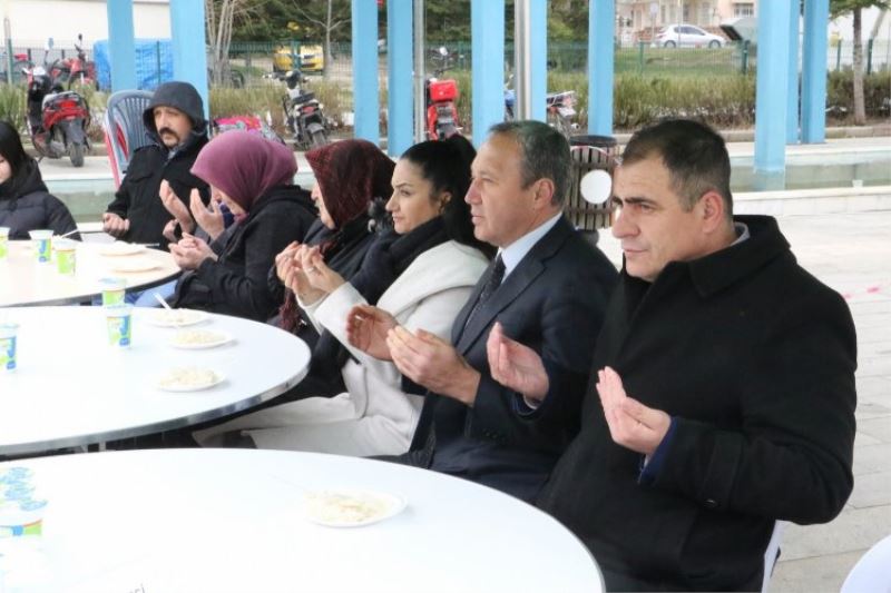 Manisa Kulalı şehit Tosun dualarla anıldı