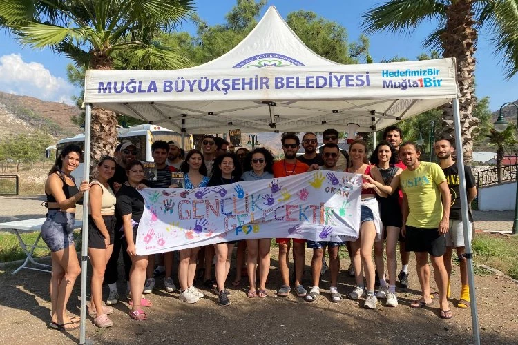 100. yılda gençler Muğla