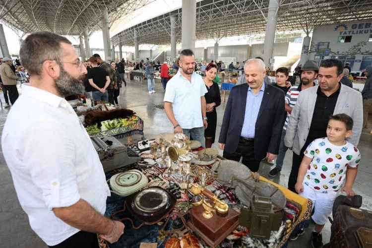 Gebze’de Antika Pazarı