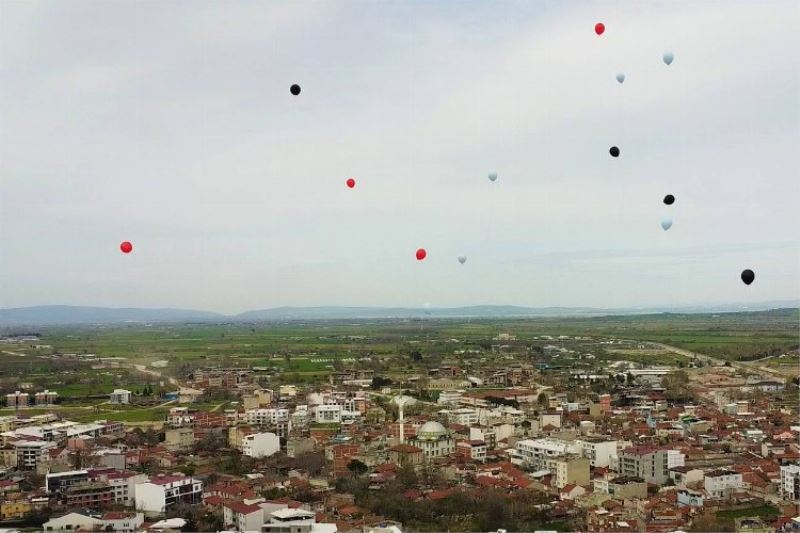 Balonlar deprem bölgesi için Bursa