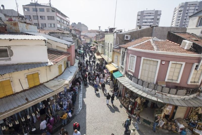 İzmir tarihi Kemeraltı için para arıyor