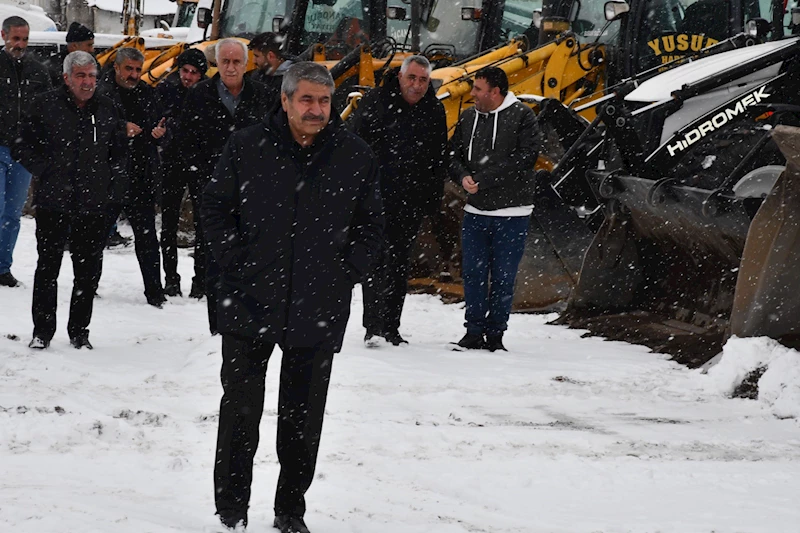 Patnos Belediyesi Kışa Hazır: Vatandaşların Mahcup Olmayacağı Bir Kış Geçirmek İçin Tüm Tedbirler Alındı