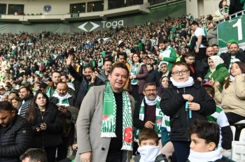 Başkan Aydın Osmangazili Çocuklara Bursaspor Sevgisi Aşılıyor