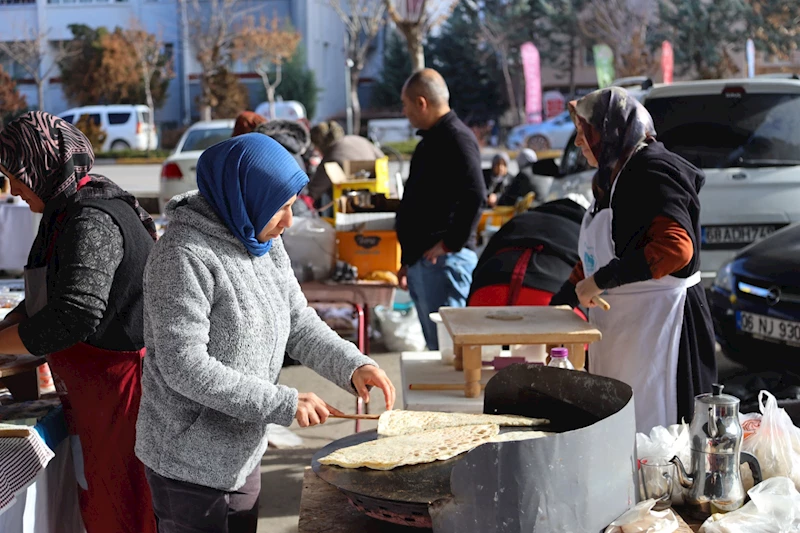 KADINLARIN EL EMEĞİ GÖZ NURU ÜRÜNLERİ HANIMELİ PAZARINDA DEĞER KAZANIYOR