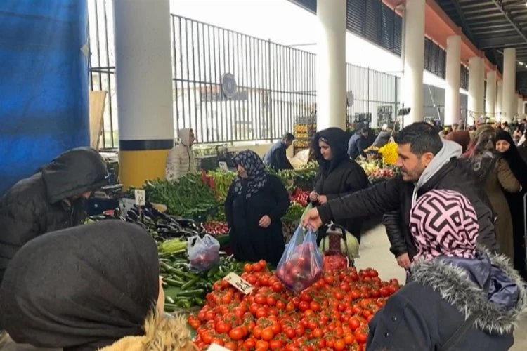 Bursa Arabayatağı’nda konforlu alışveriş başladı