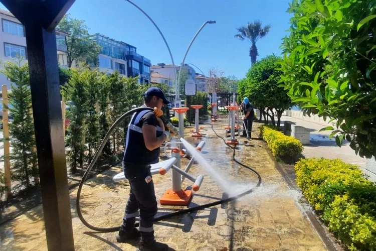 Kocaeli çocuk parklarını bakıma aldı