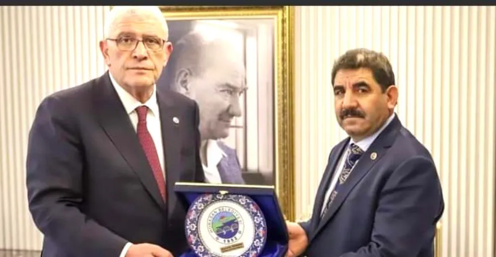 İYİ Partili Horasan Belediye Başkanı Özdemir, Genel Başkan Müsavat Dervişoğlu