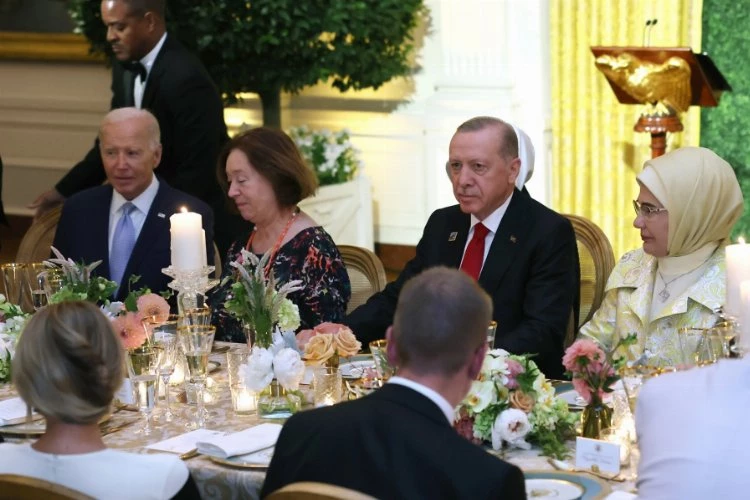 Cumhurbaşkanı Erdoğan,  Biden’ın resmi yemeğinde