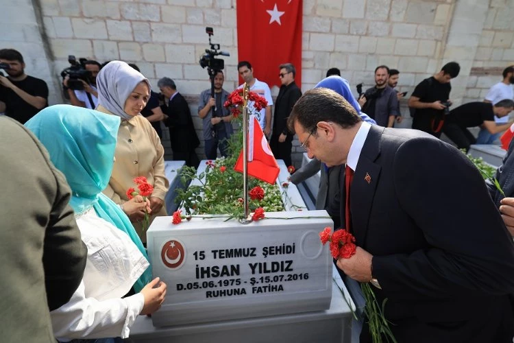 15 Temmuz şehitlerine İstanbul Büyükşehir