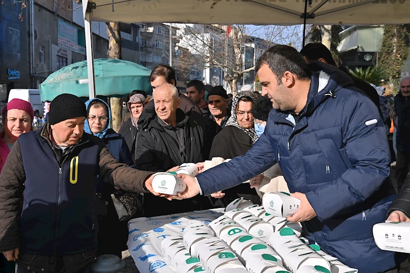 Süleymanpaşa Belediyesi Regaip Kandili dolayısıyla kandil simidi ikramı yaptı