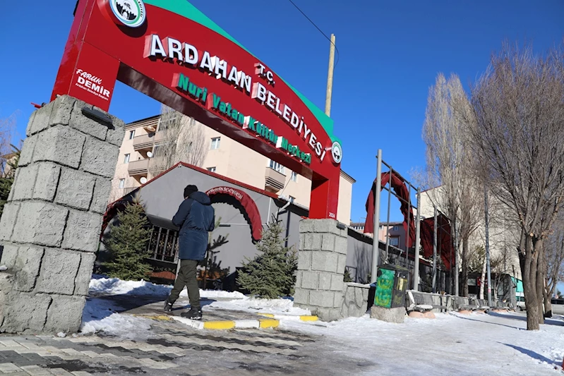 ARDAHAN BELEDİYESİ ‘NURİ VATAN KÜLTÜR MERKEZİ’, KENTTE ÖNEMLİ BİR EKSİKLİĞİ GİDERİYOR