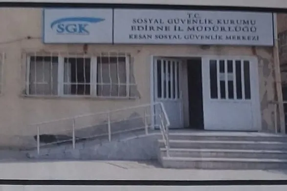 SGK’nın bu binası Keşan’a yakışmıyor! Yeni bina bir an önce yapılmalı