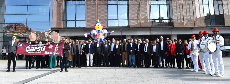 Çanakkale Çarşı Alışveriş Günleri Renkli Kortejle Başladı