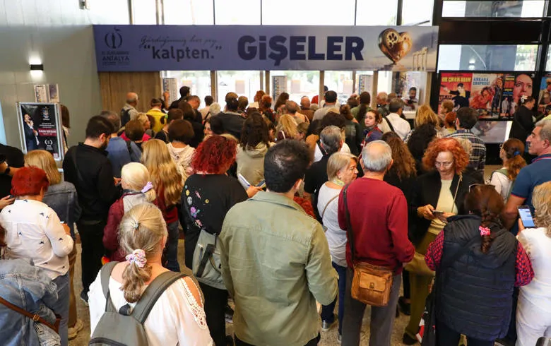 Altın Portakal Film Festivali biletlerine yoğun ilgi