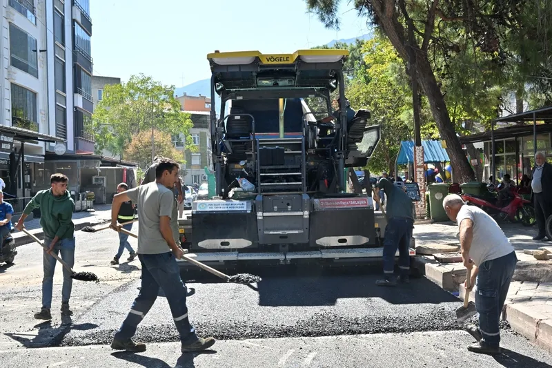 Büyükşehir’in Asfalt Hamlesi Hız Kesmiyor: