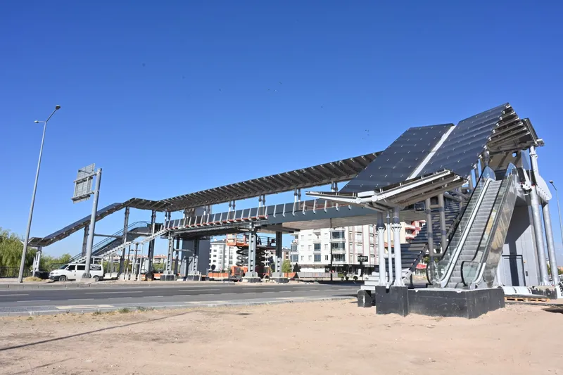 Gazzeli Şehitler Yaya Üst Geçidi