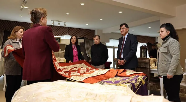 Kütahya Belediye Başkanı Eyüp Kahveci, Cemile Gül Sanat Galerisi