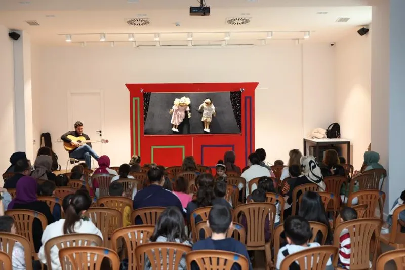 Merkezefendi Kent Tiyatrosu Ara Tatilde Çocuklarla Buluştu