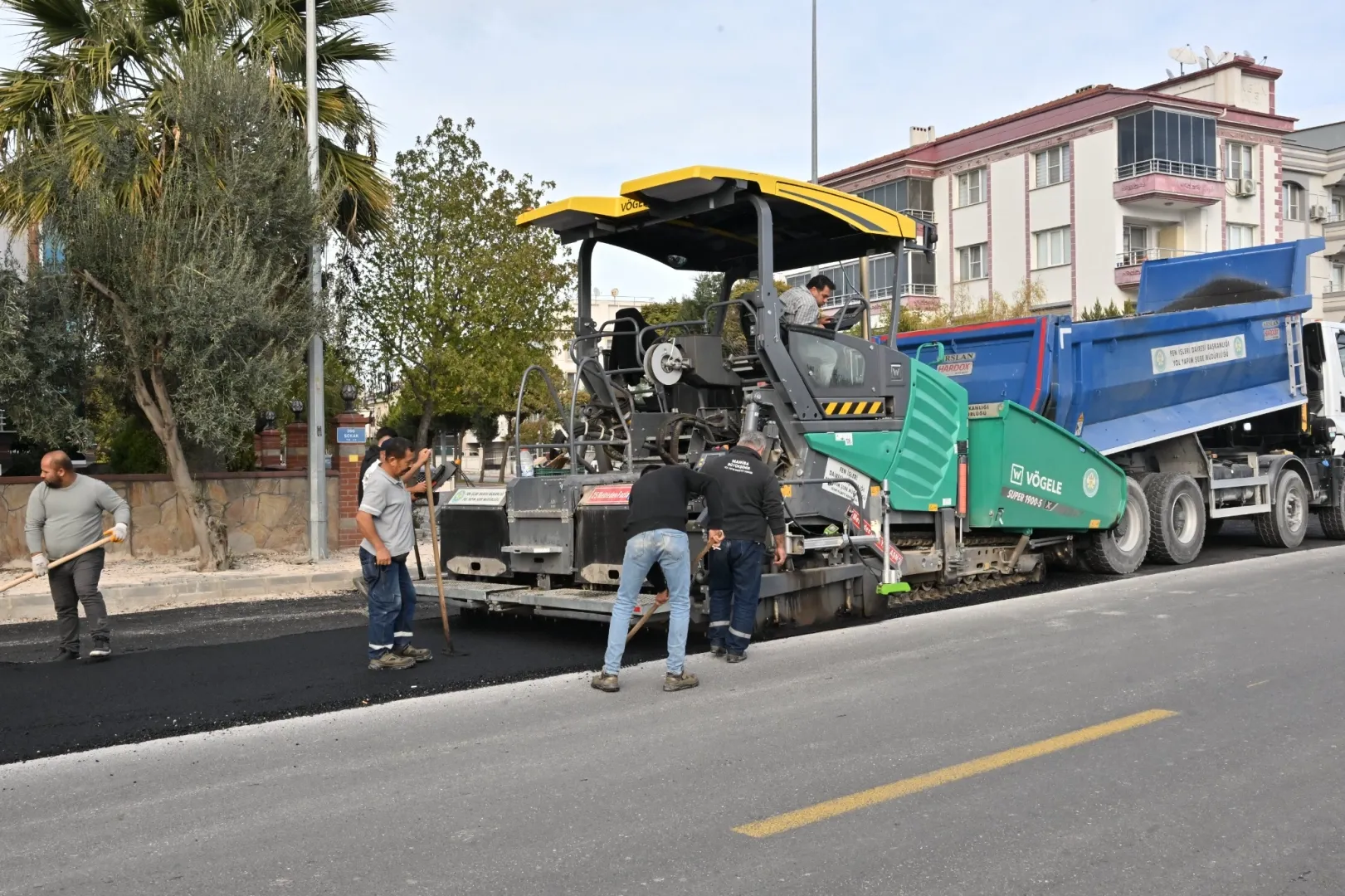 Manisa’da 9 bin ton asfaltla yol konforu arttı