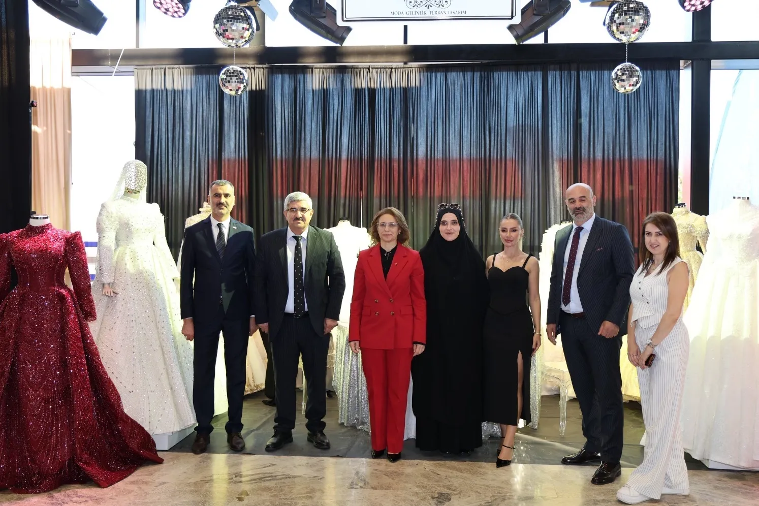 Evlenecek çiftler Evlilik Fuarı