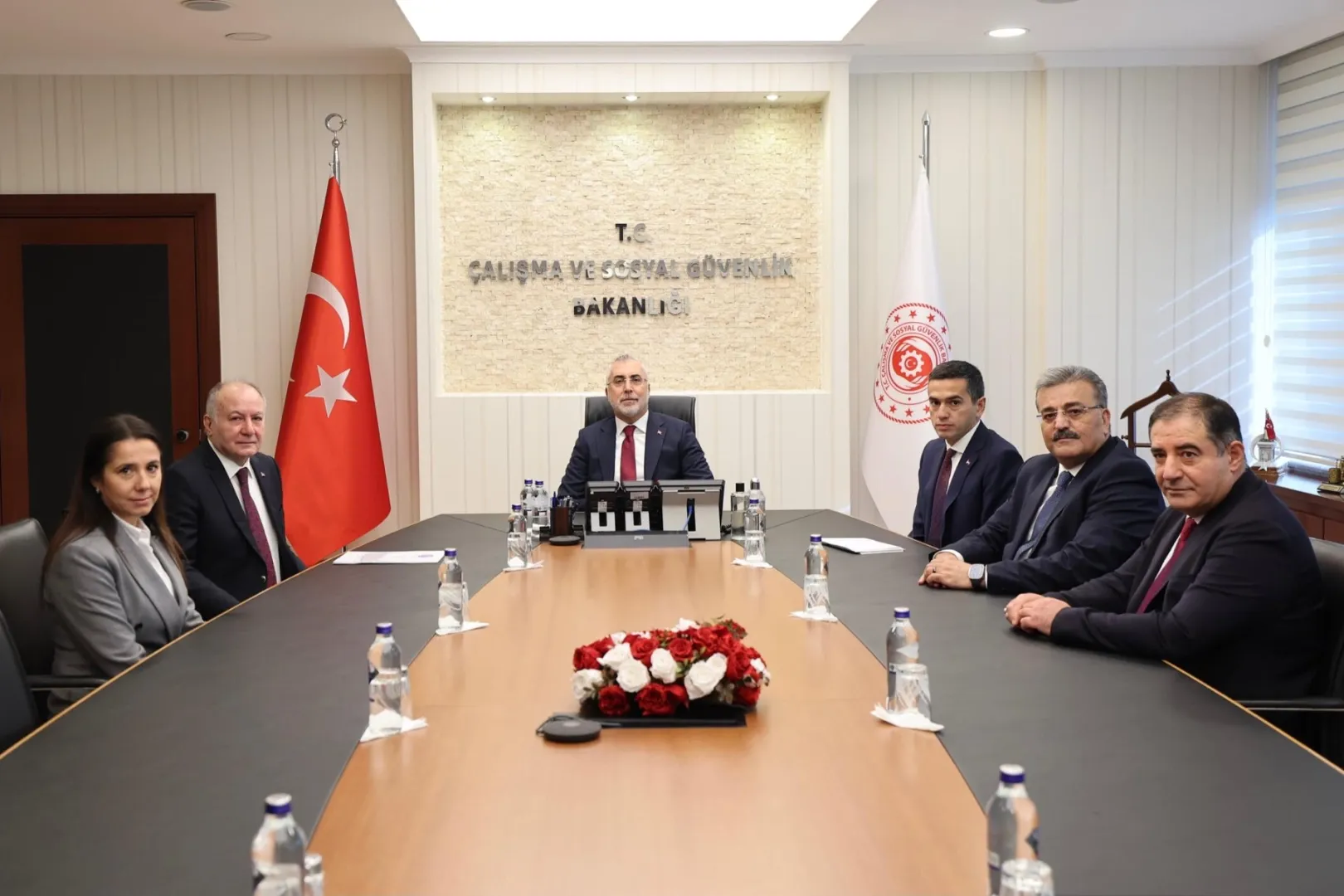 Asgari ücretle ilgili ilk toplantı yapıldı... İkincisi ayın 18