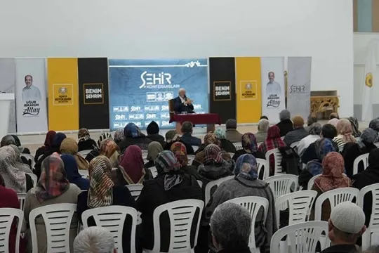 Konya’da Şehir Konferansları devam ediyor