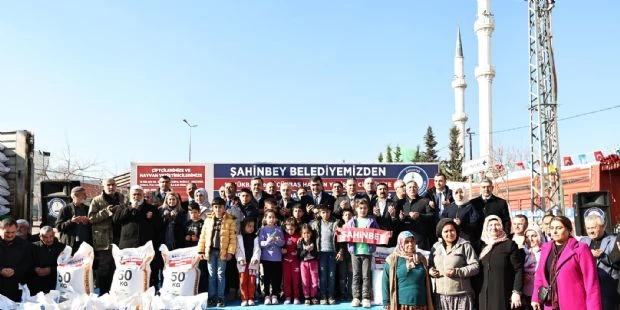 Belediyemizden 140 Bin Torba Yem Desteği