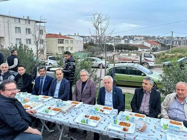 Kaymakamımız Sn. Engin Aksakal ile birlikte Ayyıldız Mahallemizde düzenlenen iftar yemeğinde hemşehrilerimizle aynı sofrada buluştuk