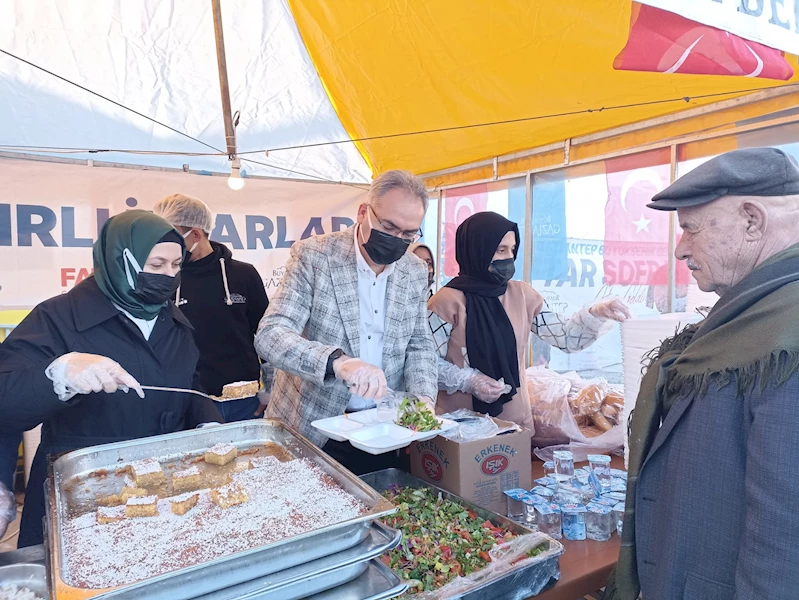 GAZİANTEP BÜYÜKŞEHİR’İN GELENEKSEL İFTAR ÇADIRLARI İLK GÜN YOĞUN İLGİ GÖRDÜ