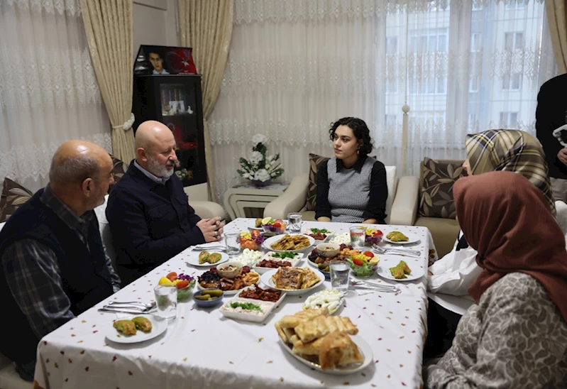 BAŞKAN ÇOLAKBAYRAKDAR, “ŞEHİTLERİMİZ ASLA UNUTULMAYACAK”