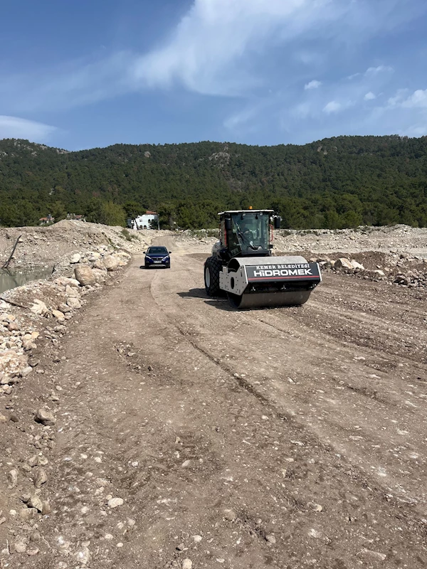 Göynük’te yol çalışması